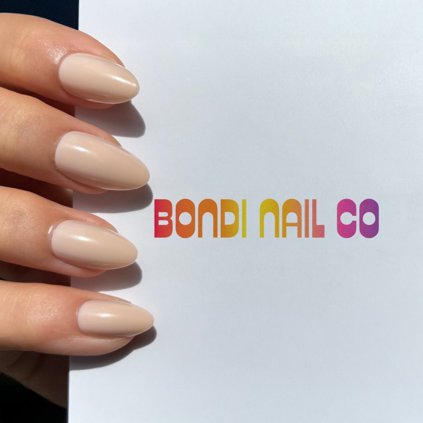Short Almond - Soft Sands